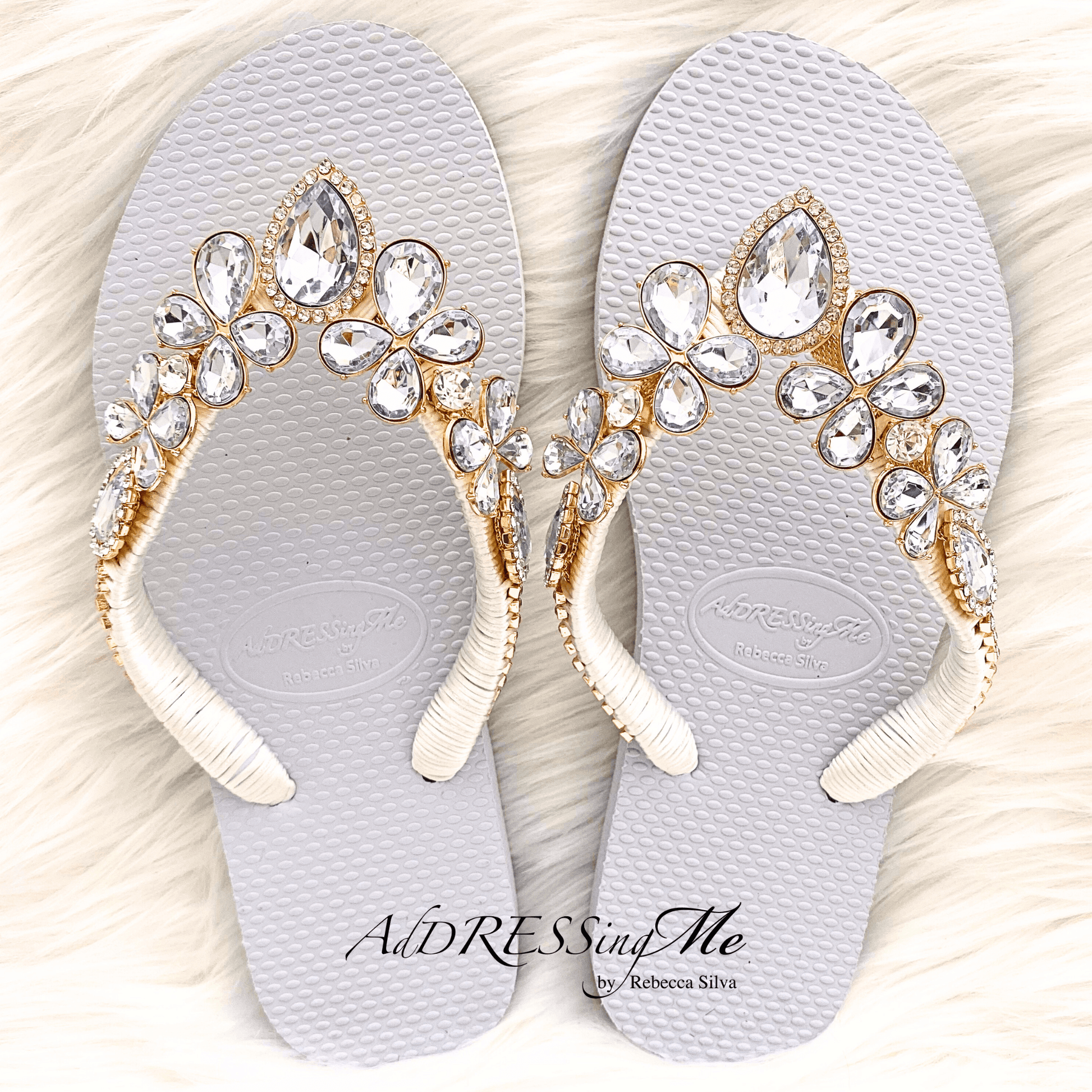 AdDRESSingMe™ Luxurious White Flip Flops With Rhinestones - AdDRESSingMe