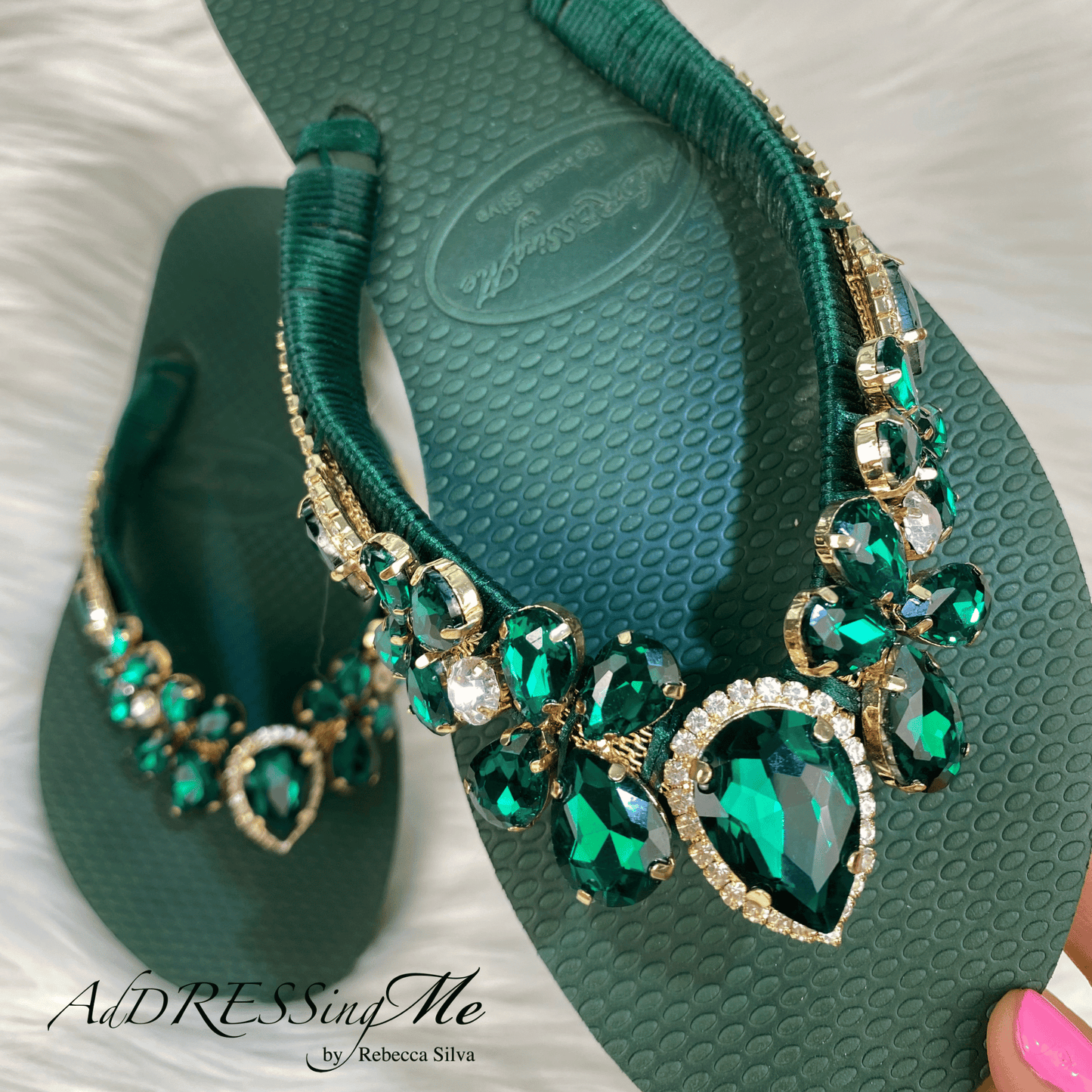 AdDRESSingMe™ Luxurious Emerald Green Flip Flops With Rhinestones – Sparkly, Soft & Stunning