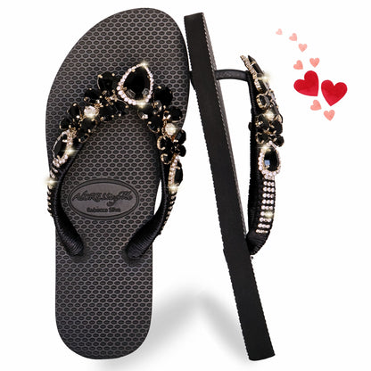 AdDRESSingMe™ Black Luxurious Flip Flops With Rhinestones